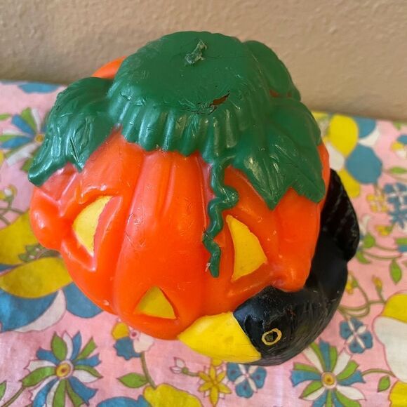 Vintage Halloween Pumpkin and Crow Hallmark Candle - Picture 11 of 15